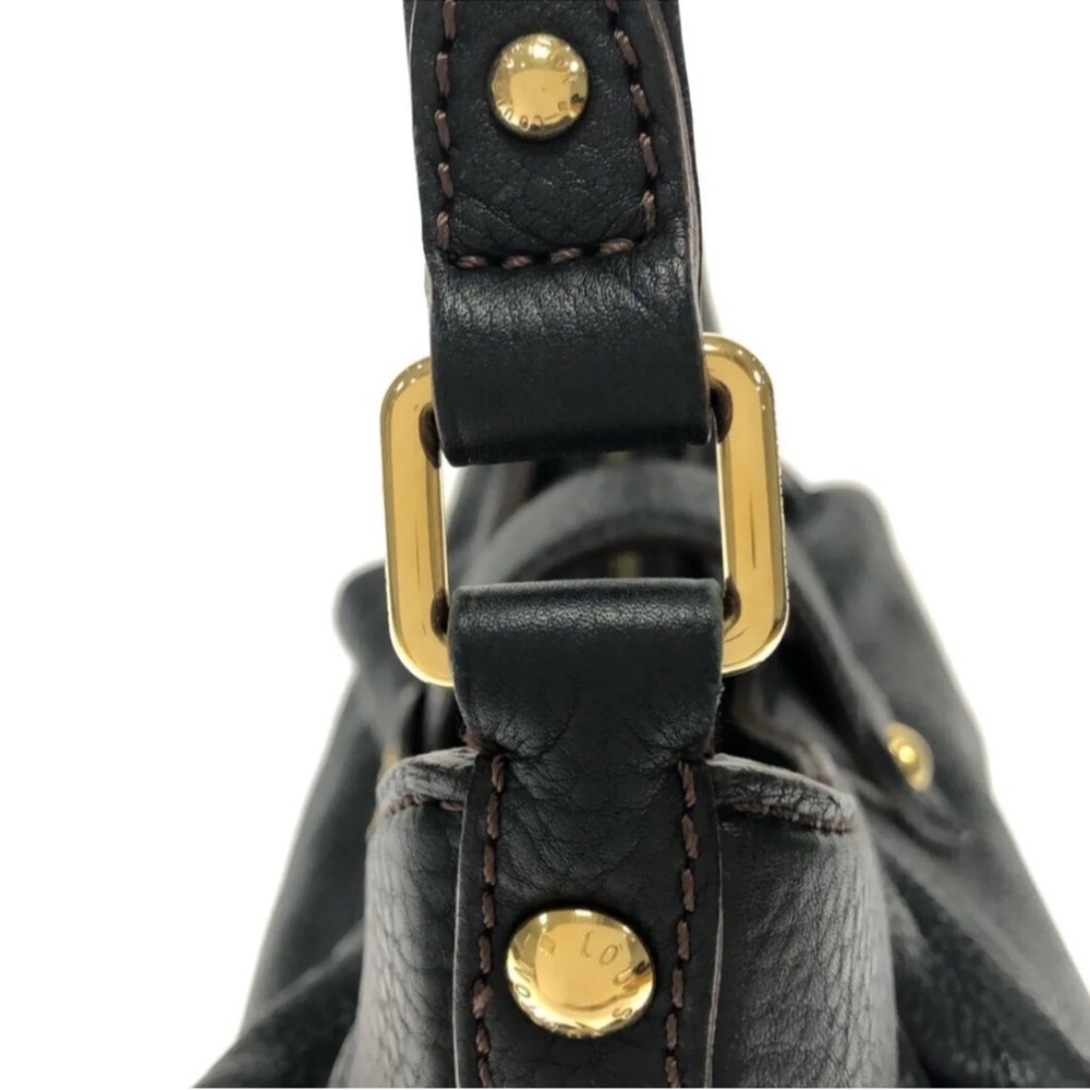 FLASH SALE🔥🔥LOWEST PRICE🔥NO OFFERS🔥LOUIS VUITTON MAHINA CROSSBODY W/COA💗💗💗💗 - Picture 6 of 12